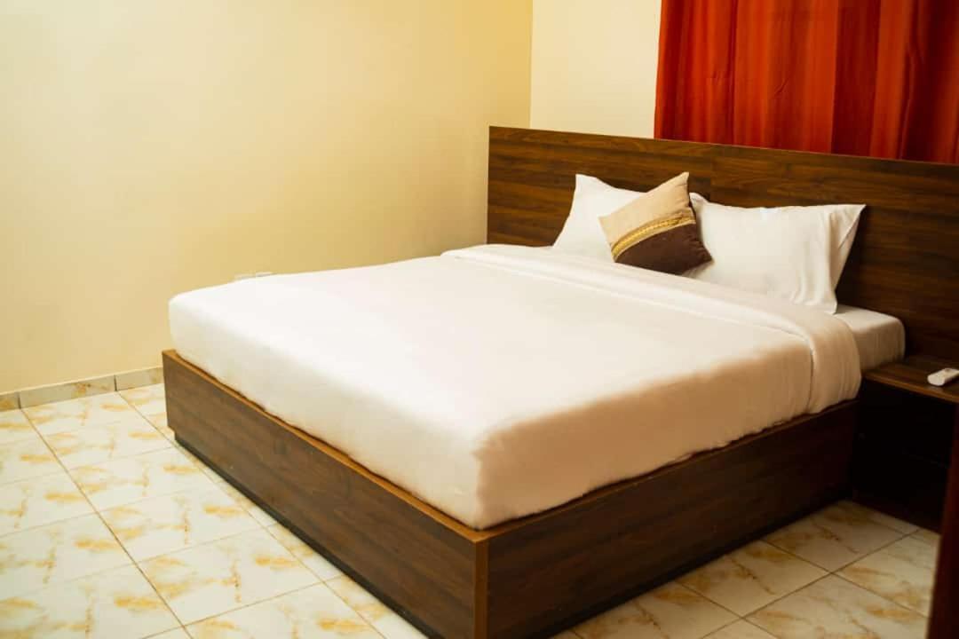 Mokaa Residence Hoteliere لومي المظهر الخارجي الصورة