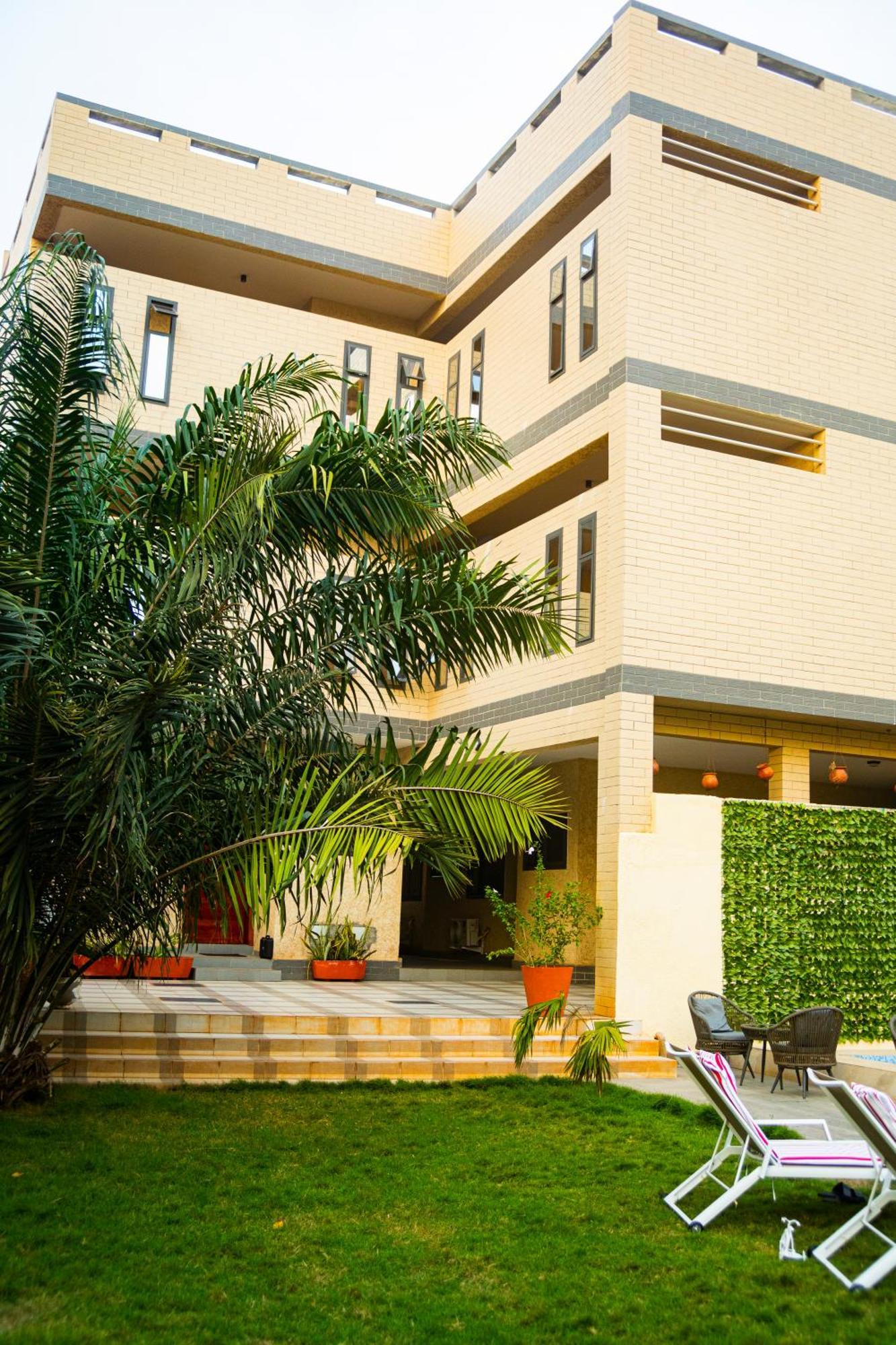 Mokaa Residence Hoteliere لومي المظهر الخارجي الصورة